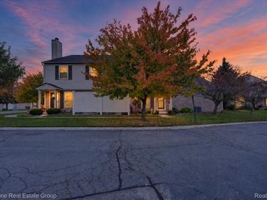 3141 High Pointe Ridge Road, Unit 26, Orion Township, Mi 48359