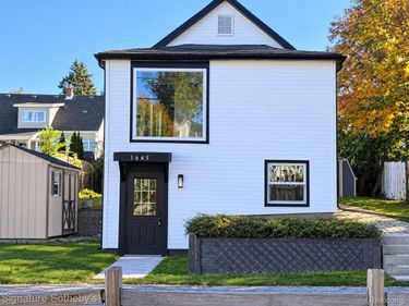 1645 Sylvan Glen Street, Keego Harbor, Mi 48320