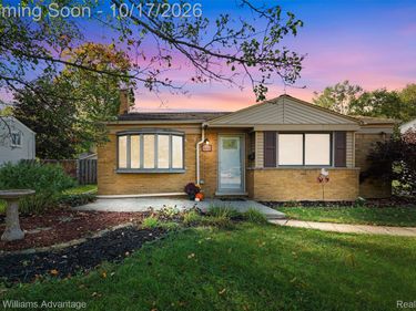 19861 Maplewood Street, Livonia, Mi 48152