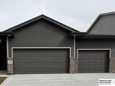 12033 S 46th Street, Bellevue, NE 68133