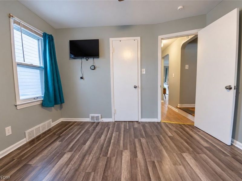 10905 Dale Avenue, Cleveland, OH 44111 Photo 15