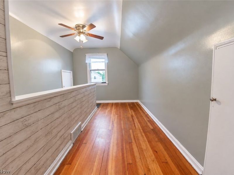10905 Dale Avenue, Cleveland, OH 44111 Photo 20