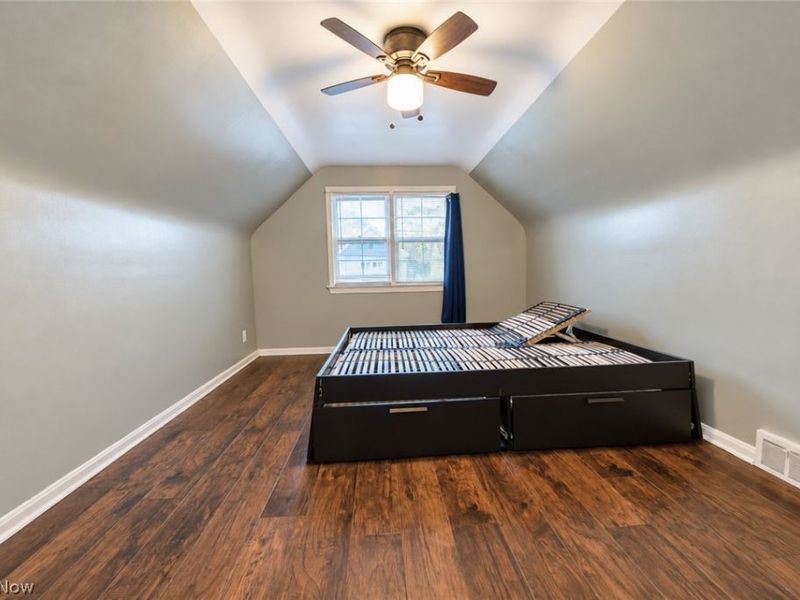 10905 Dale Avenue, Cleveland, OH 44111 Photo 21