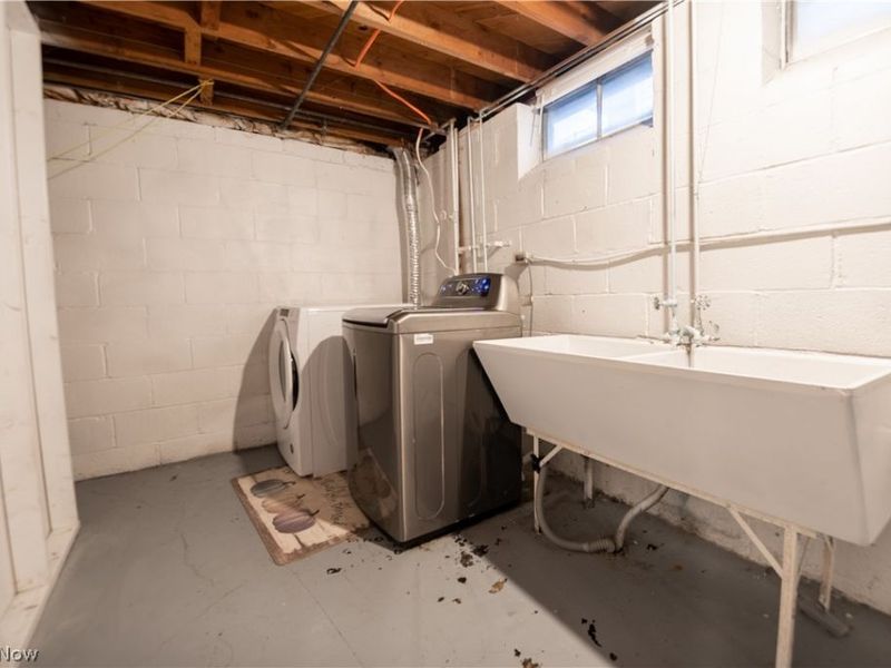 10905 Dale Avenue, Cleveland, OH 44111 Photo 29