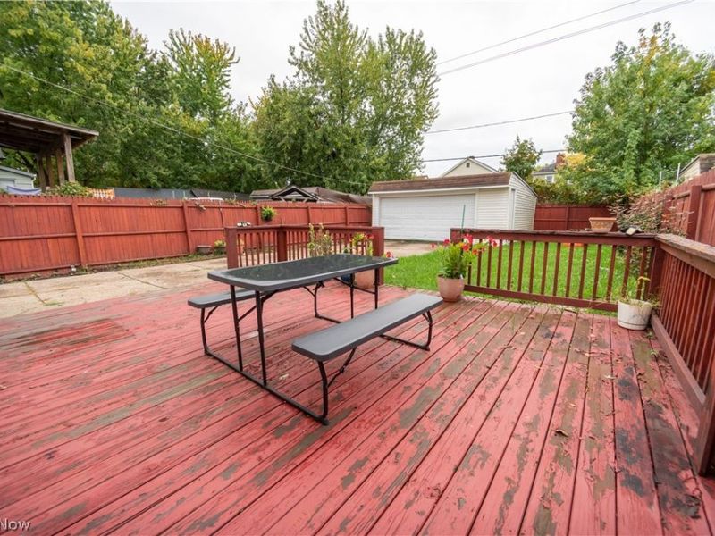 10905 Dale Avenue, Cleveland, OH 44111 Photo 32
