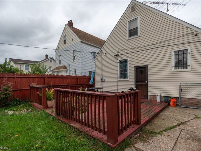 10905 Dale Avenue, Cleveland, OH 44111 Photo 35