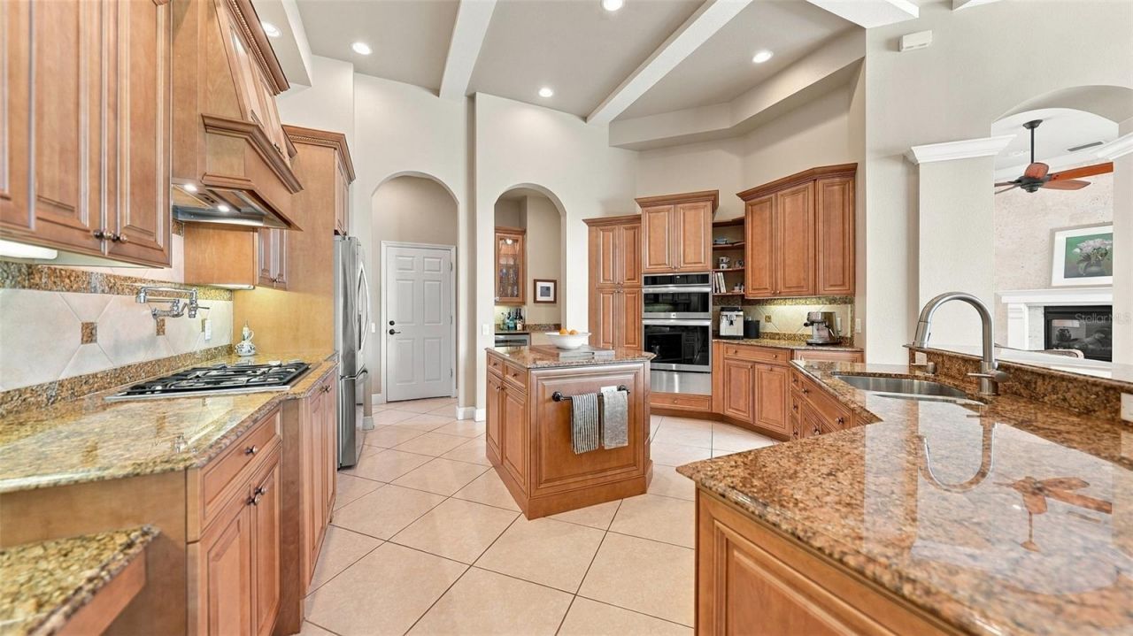 7325 Chatsworth Court , University Park, FL 34201 Photo