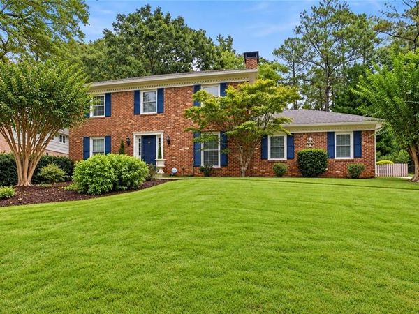 2377 Castleridge Court , Tucker, GA 30084