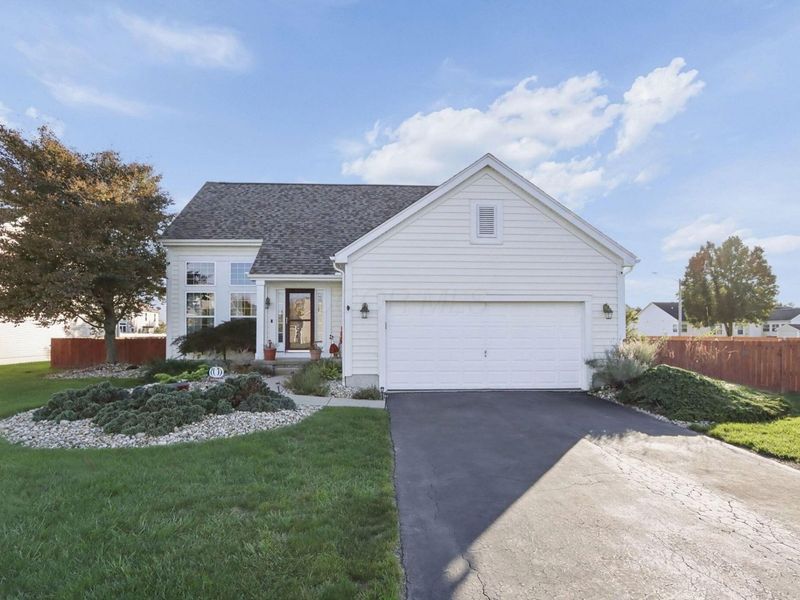 415 Hillcrest Drive , Circleville, OH 43113 Photo 2