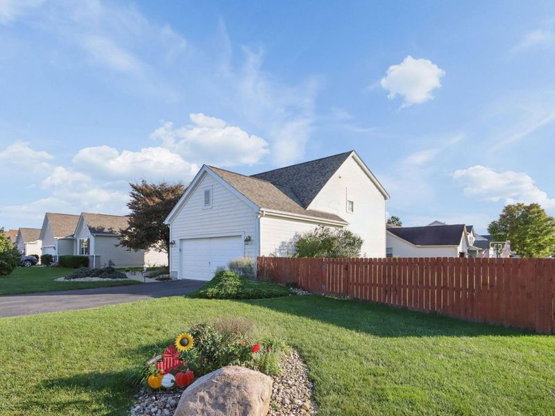 415 Hillcrest Drive , Circleville, OH 43113 Photo 3