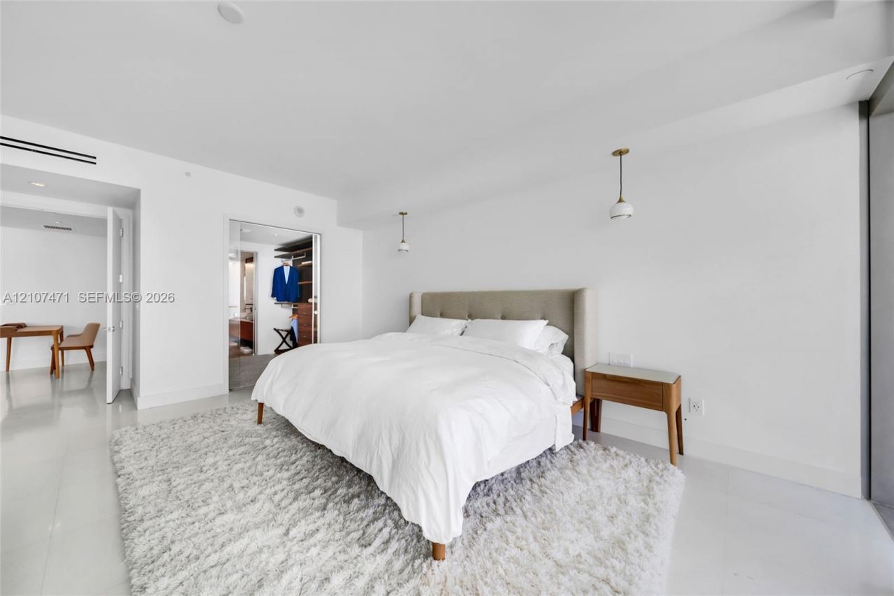 10201 Collins Ave , Unit 2506, Bal Harbour, FL 33154 Photo