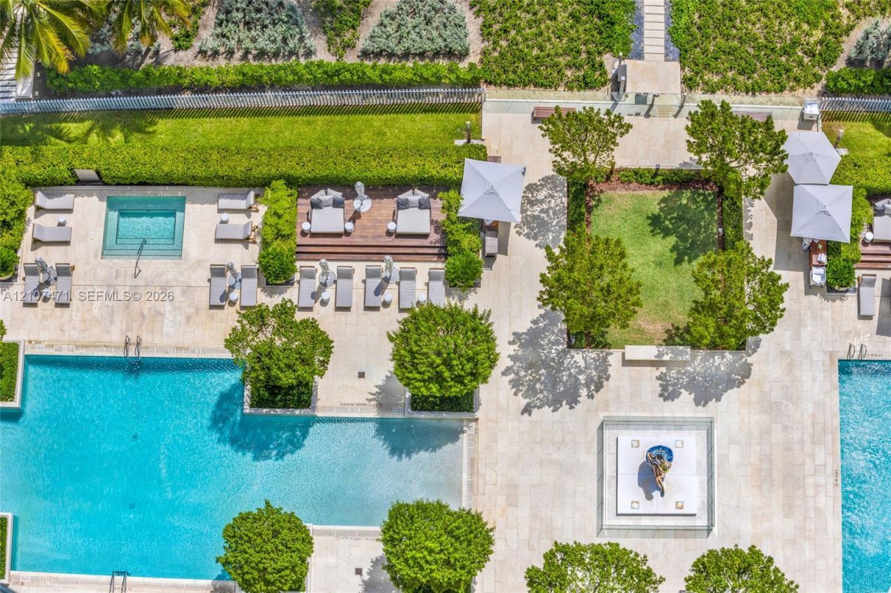 10201 Collins Ave , Unit 2506, Bal Harbour, FL 33154 Photo