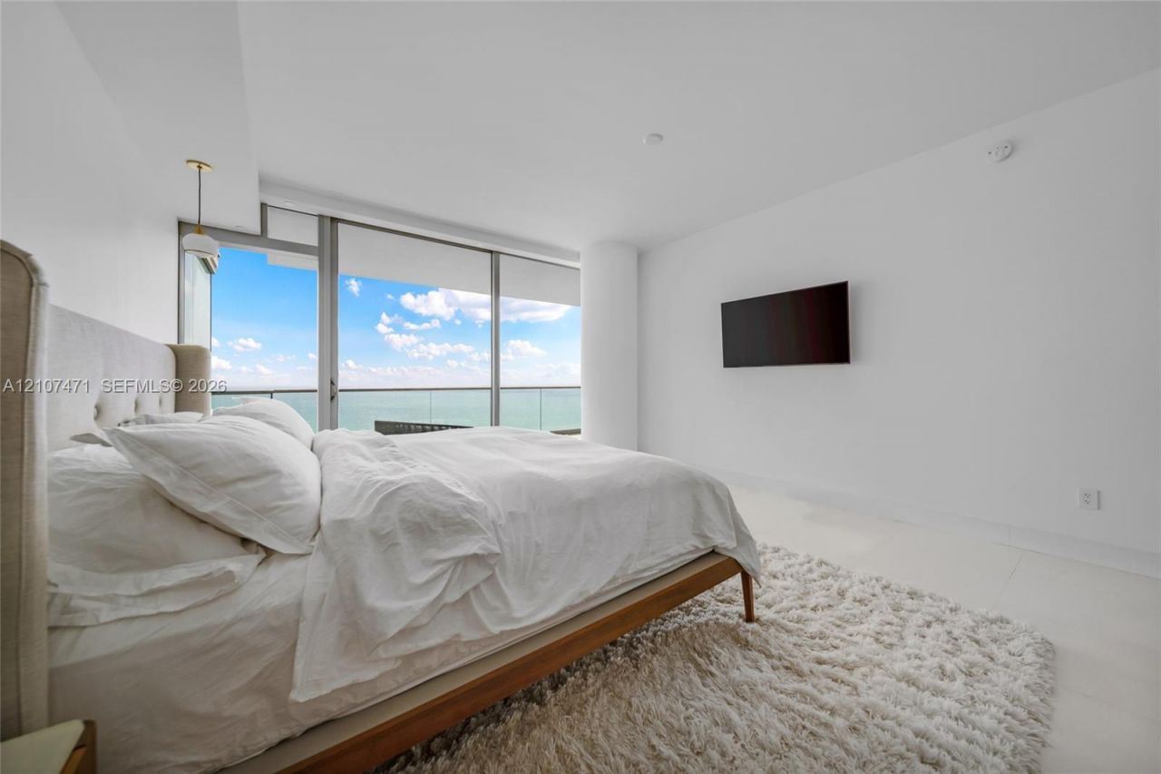 10201 Collins Ave , Unit 2506, Bal Harbour, FL 33154 Photo