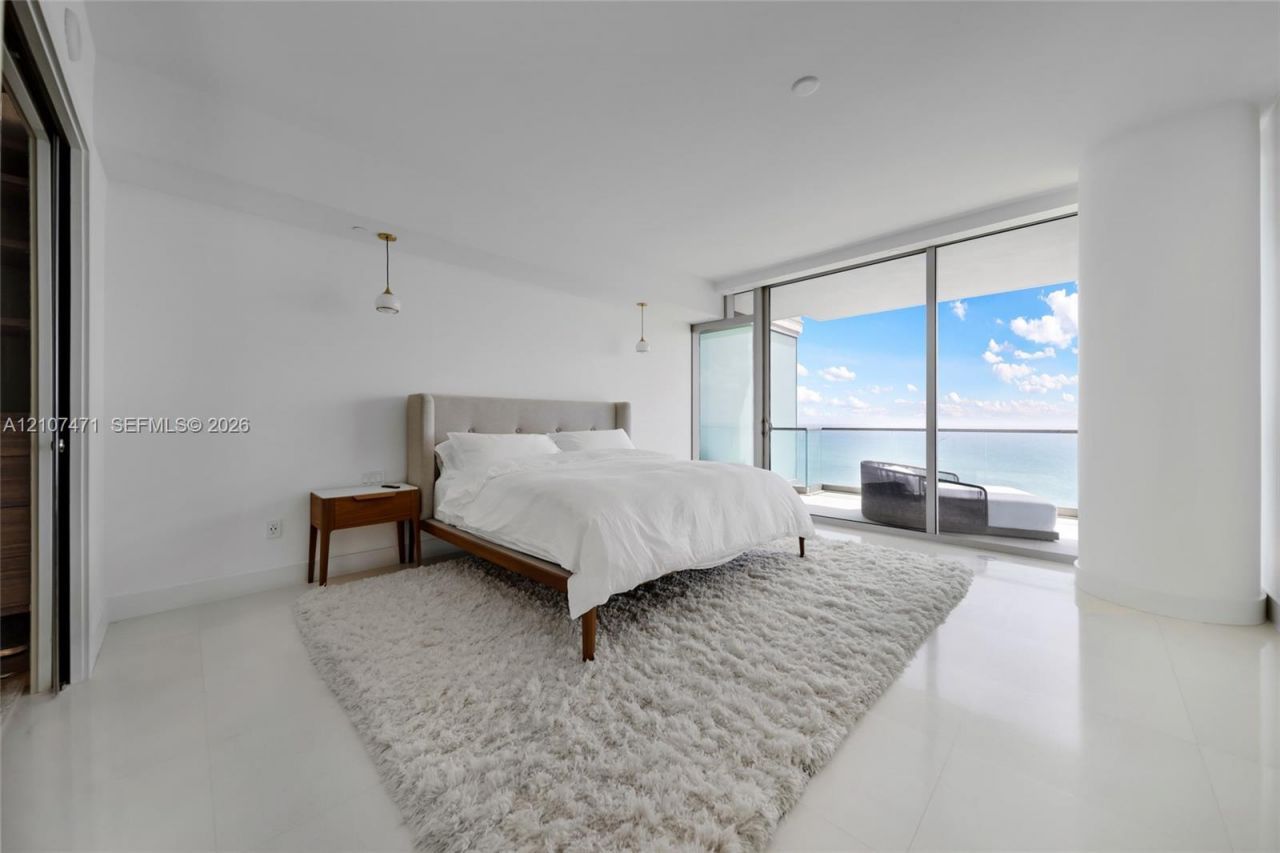 10201 Collins Ave , Unit 2506, Bal Harbour, FL 33154 Photo