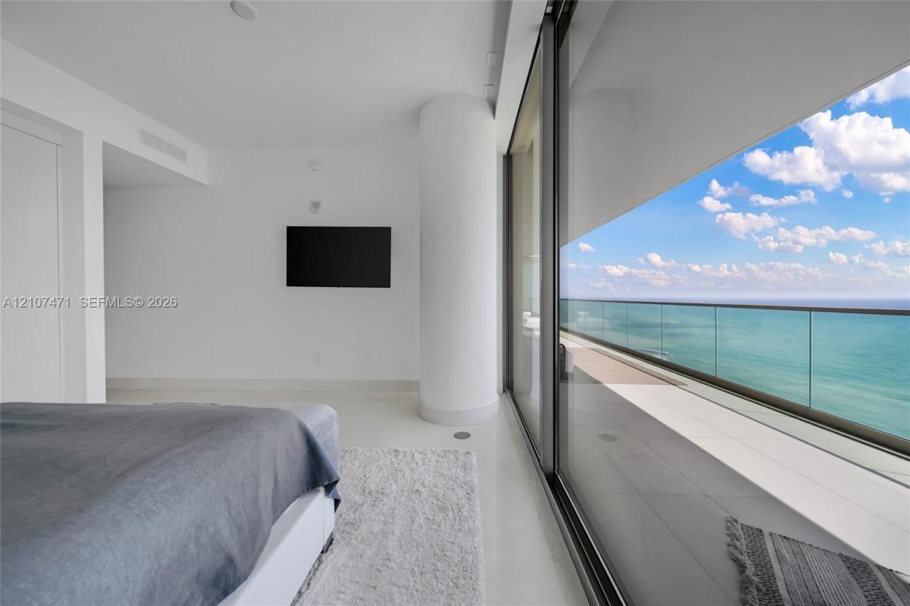 10201 Collins Ave , Unit 2506, Bal Harbour, FL 33154 Photo