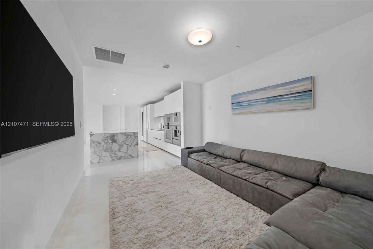 10201 Collins Ave , Unit 2506, Bal Harbour, FL 33154 Photo