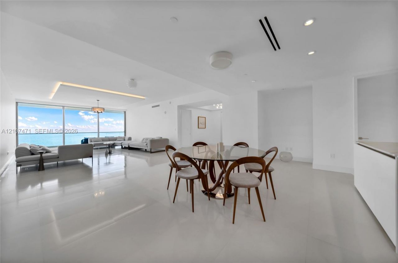 10201 Collins Ave , Unit 2506, Bal Harbour, FL 33154 Photo