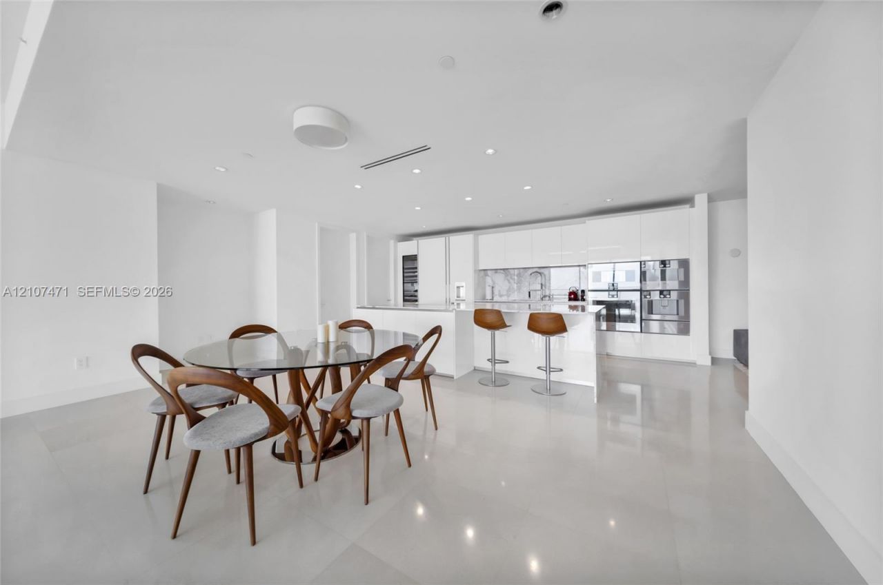 10201 Collins Ave , Unit 2506, Bal Harbour, FL 33154 Photo