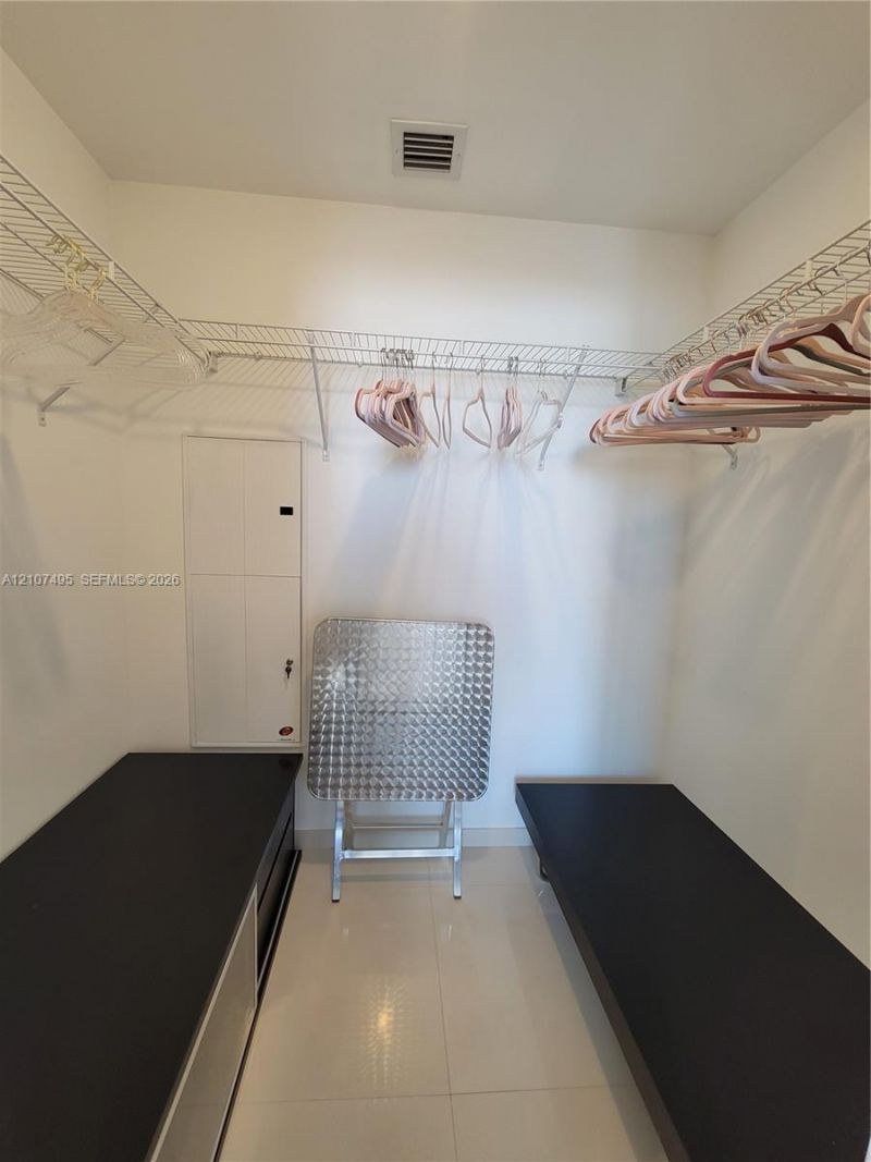 185 SW 7th St , Unit 2806, Miami, FL 33130 Photo