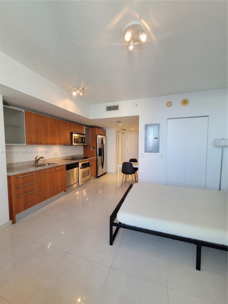 185 SW 7th St , Unit 2806, Miami, FL 33130 Photo