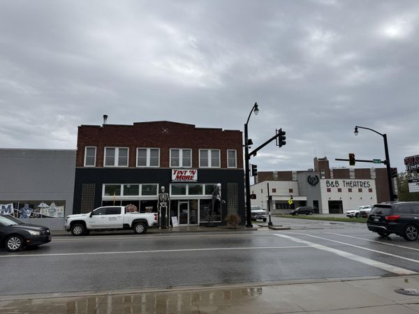 300 N Main Street , Miami, OK 74354