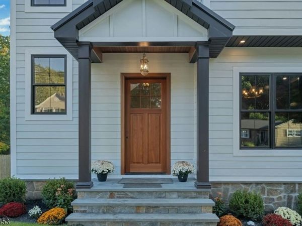 83 W End Ave, Summit, NJ 07901