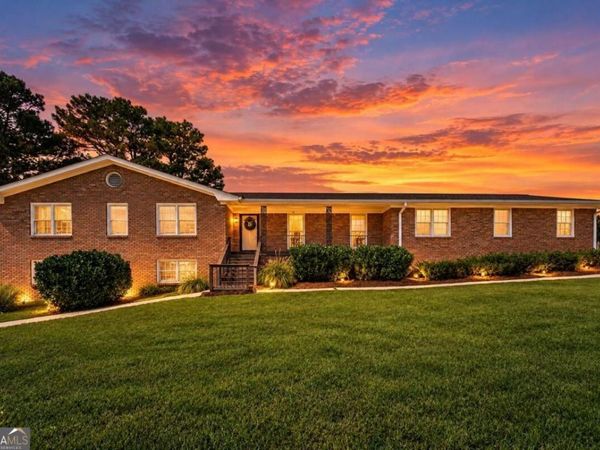2970 N Sharon Church Road, Loganville, GA 30052