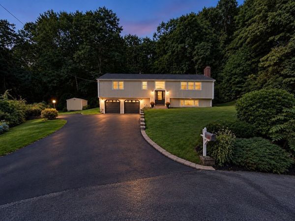 9 Pavia Place, Framingham, MA 01702