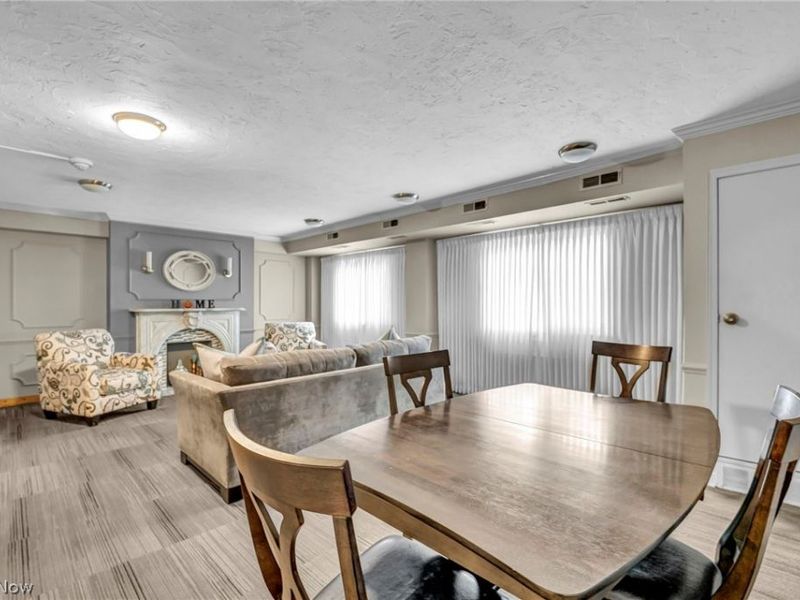15555 Hilliard Road, Unit 304, Lakewood, OH 44107 Photo 10
