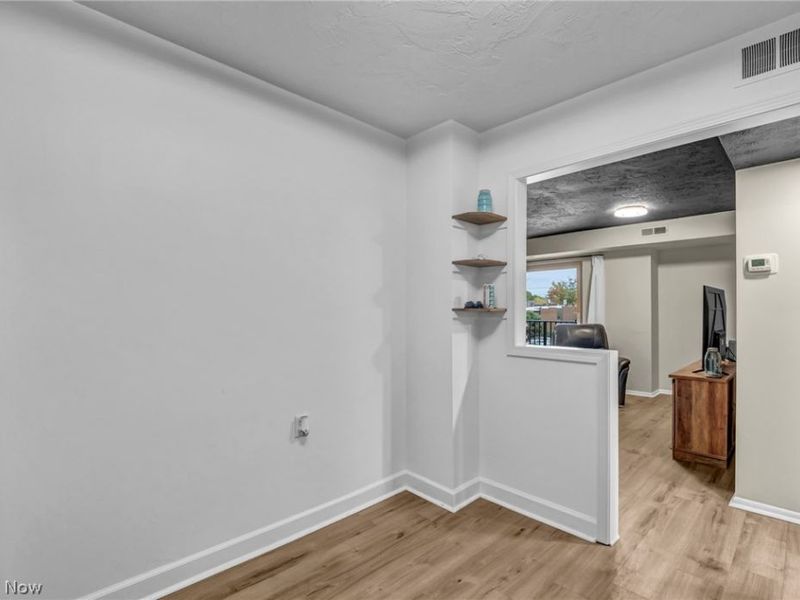 15555 Hilliard Road, Unit 304, Lakewood, OH 44107 Photo 14