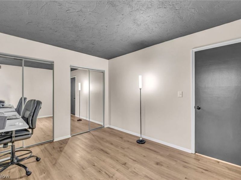 15555 Hilliard Road, Unit 304, Lakewood, OH 44107 Photo 23
