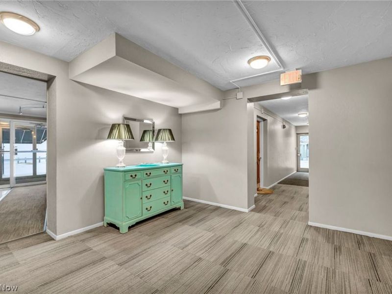 15555 Hilliard Road, Unit 304, Lakewood, OH 44107 Photo 9