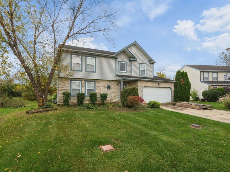 3544 Greenville Drive , Lewis Center, OH 43035 Photo 2