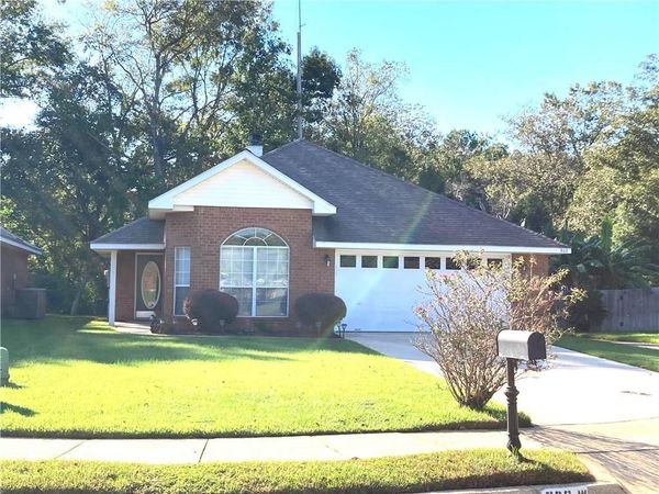 860 Magnolia Village Drive W, Mobile, AL 36695