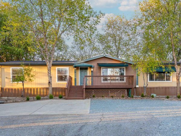 4902 Upper River Road, Grants Pass, OR 97526