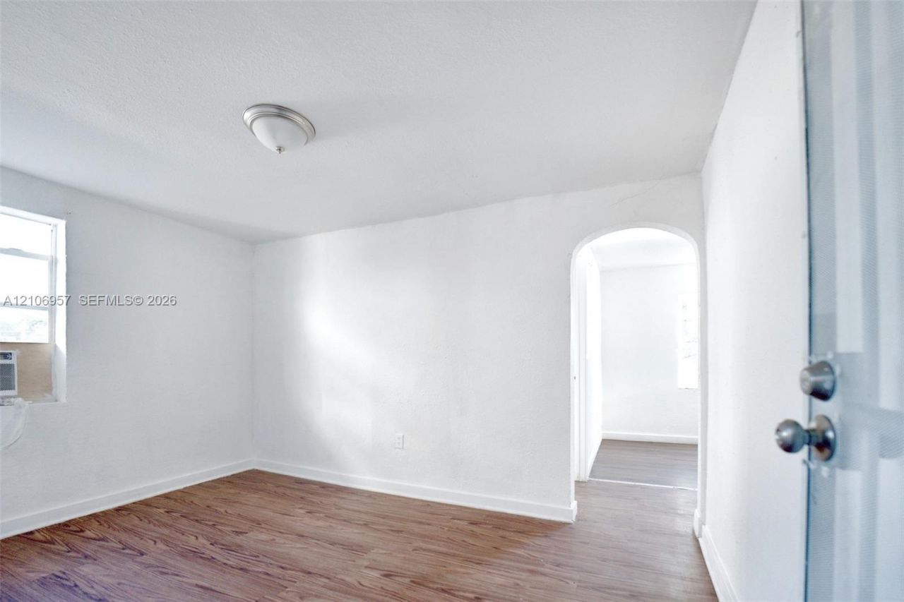 3660 NW 20th Ave , Unit 4, Miami, FL 33142 Photo