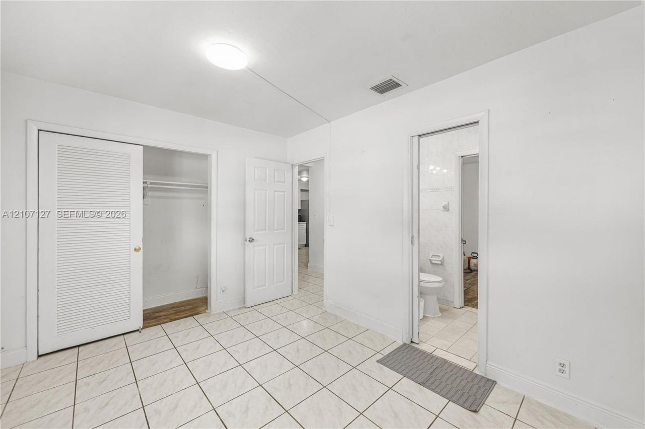 5220 SW 57th St, Davie, FL 33314 Photo