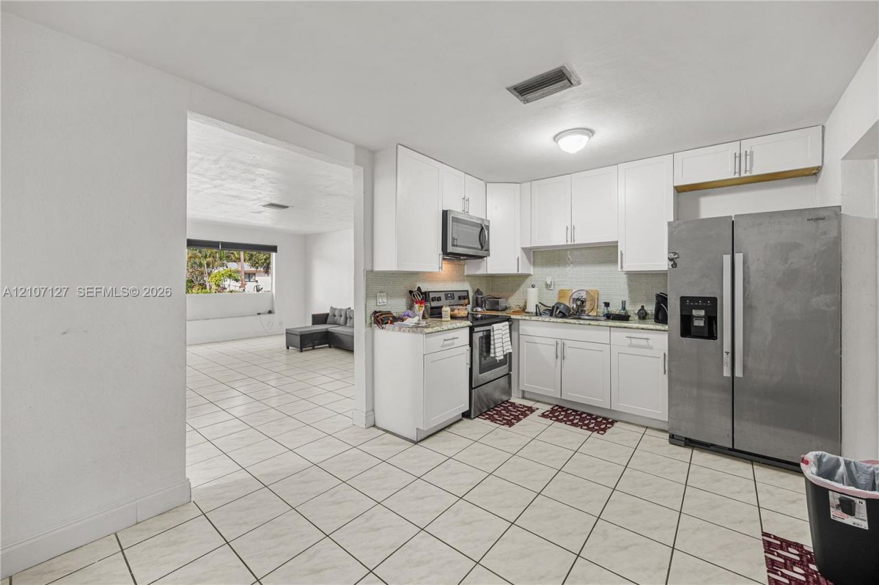 5220 SW 57th St, Davie, FL 33314 Photo