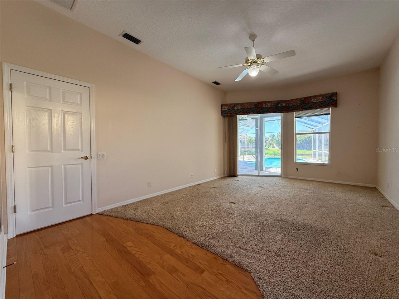 5829 Carriage Drive, Sarasota, FL 34243 Photo