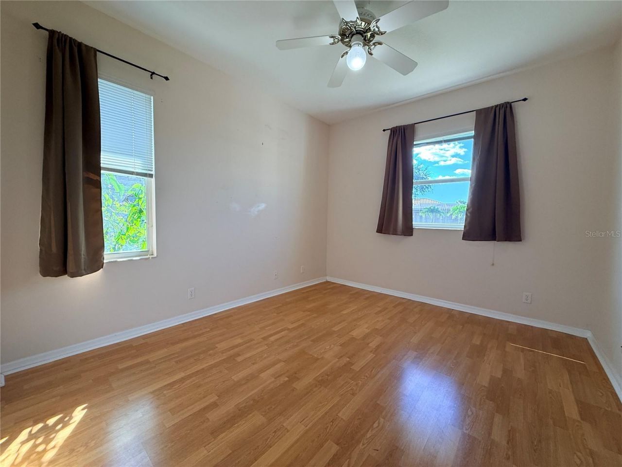 5829 Carriage Drive, Sarasota, FL 34243 Photo