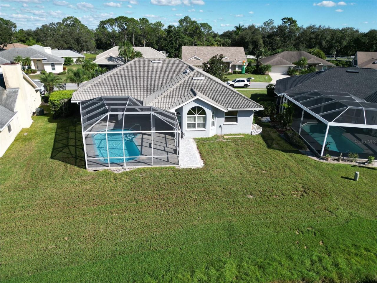 5829 Carriage Drive, Sarasota, FL 34243 Photo