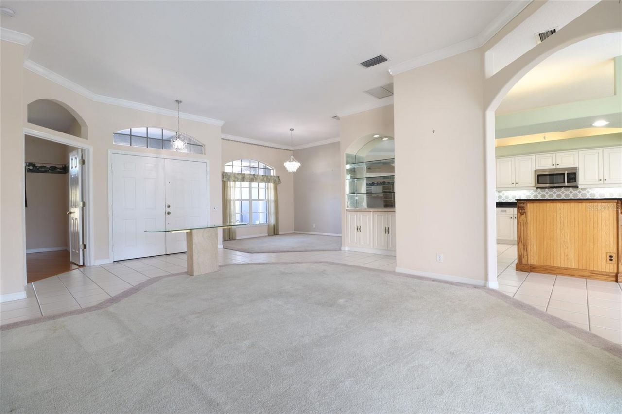 5829 Carriage Drive, Sarasota, FL 34243 Photo