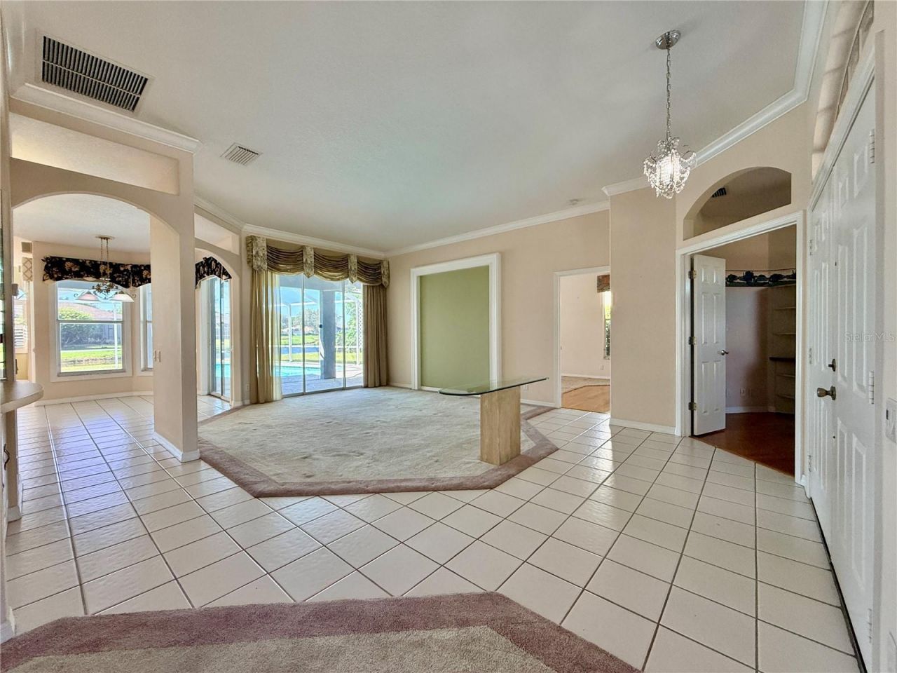5829 Carriage Drive, Sarasota, FL 34243 Photo