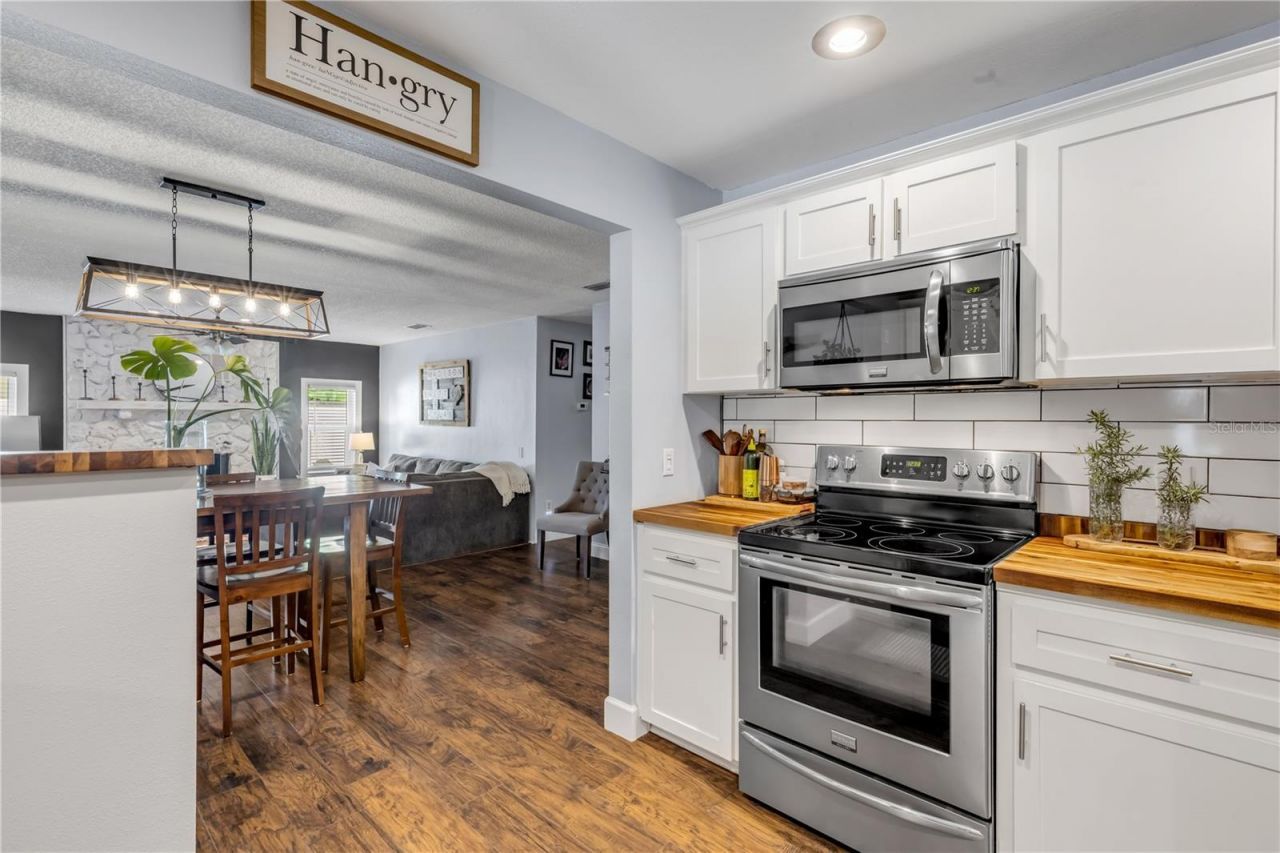 3022 Orange Tree Drive , Edgewater, FL 32141 Photo