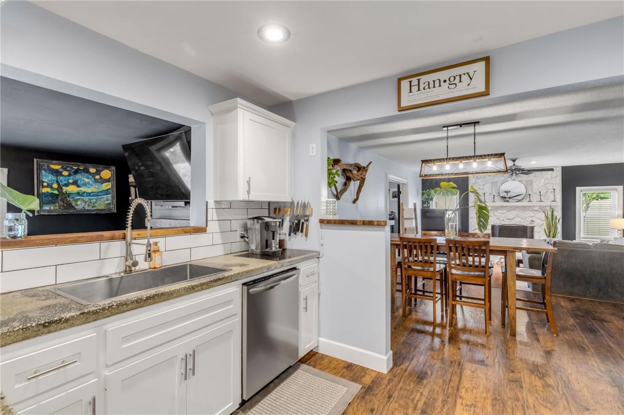 3022 Orange Tree Drive , Edgewater, FL 32141 Photo
