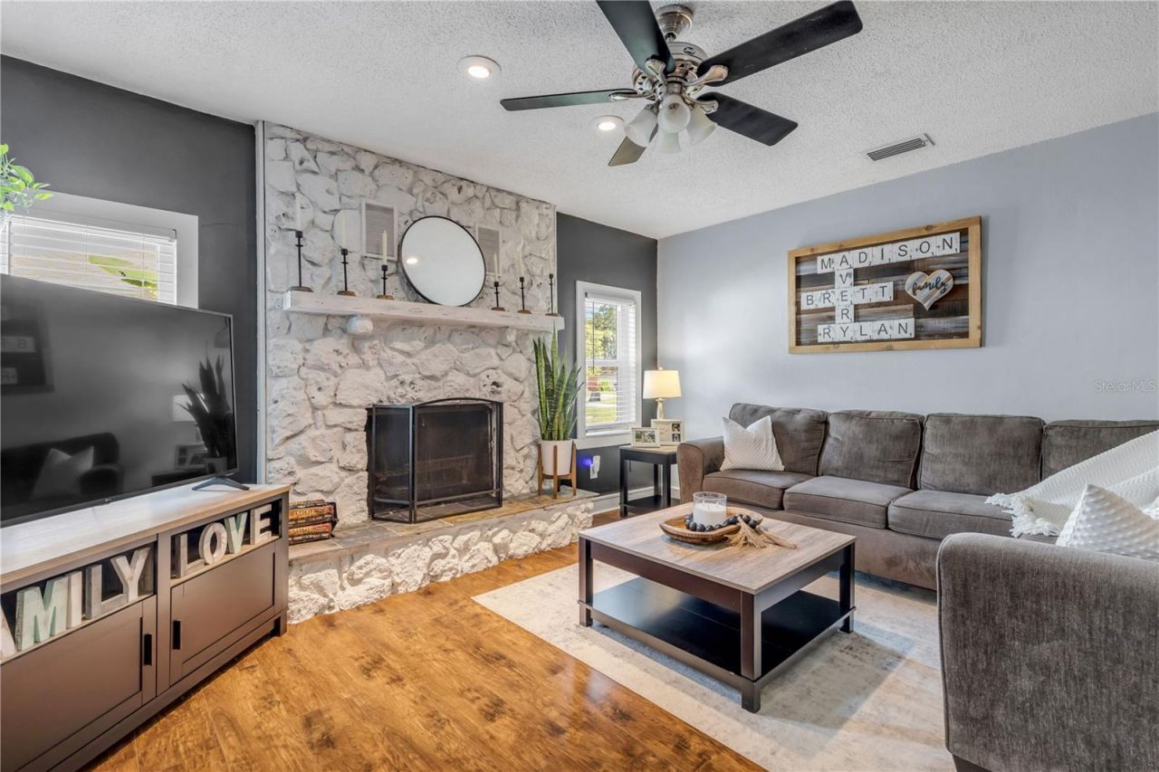 3022 Orange Tree Drive , Edgewater, FL 32141 Photo
