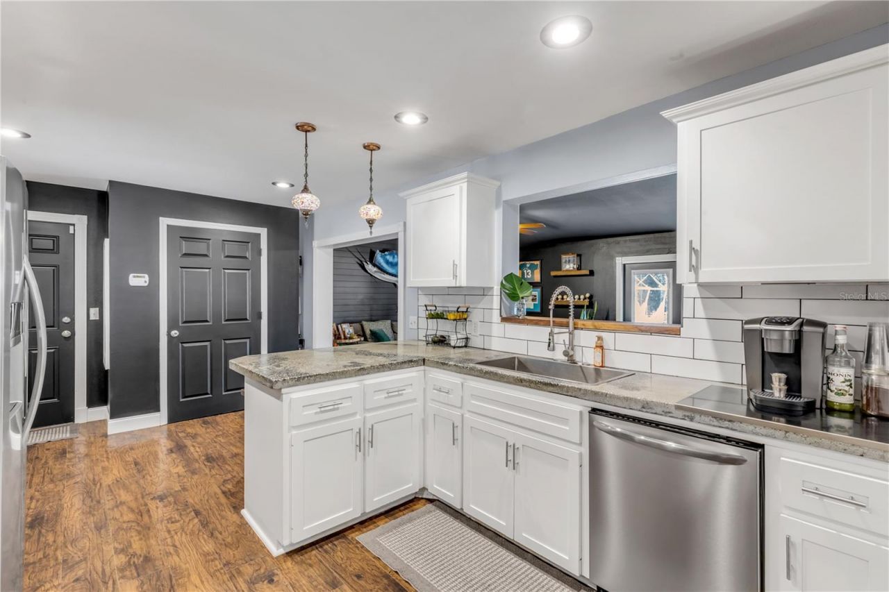 3022 Orange Tree Drive , Edgewater, FL 32141 Photo