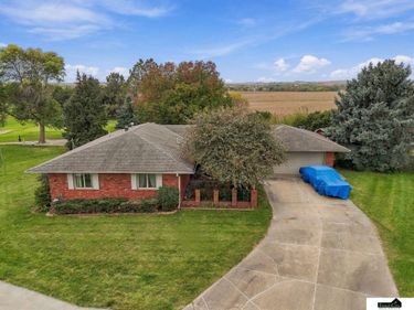 600 Parker Drive, Syracuse, NE 68446
