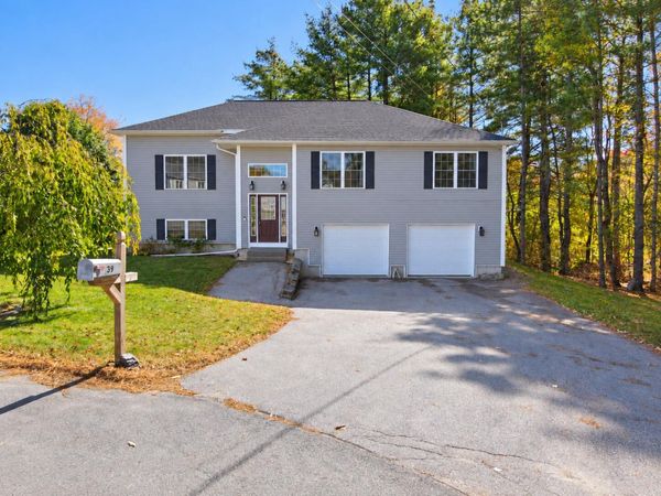 39 Deer Pond Lane , Bangor, ME 04401