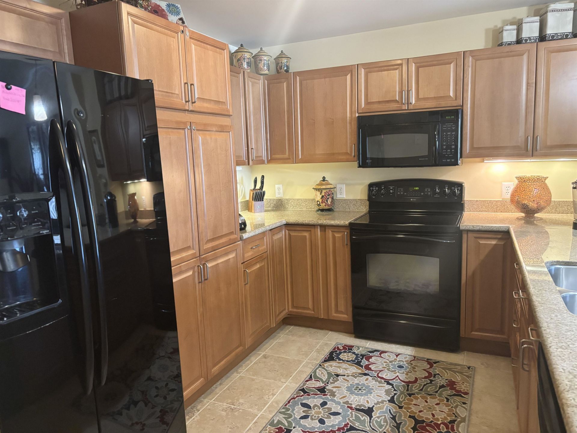 8121 Amalfi Pl. Photo 7
